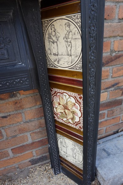 Gietijzeren Engelse Inzet Haard Tegels - Antique Cast Iron Fireplace Insert Tiles